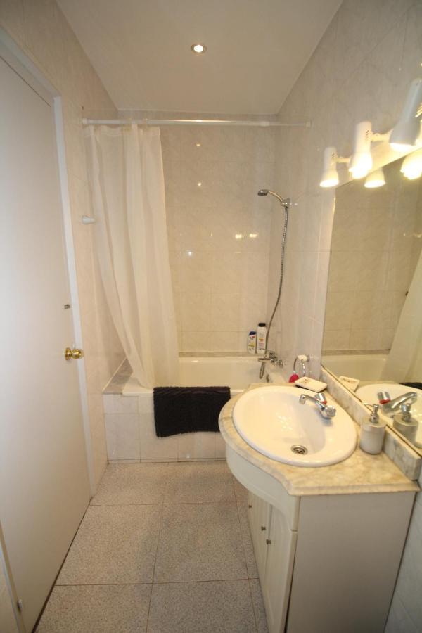 Rooms Aribau Barcelona Ngoại thất bức ảnh