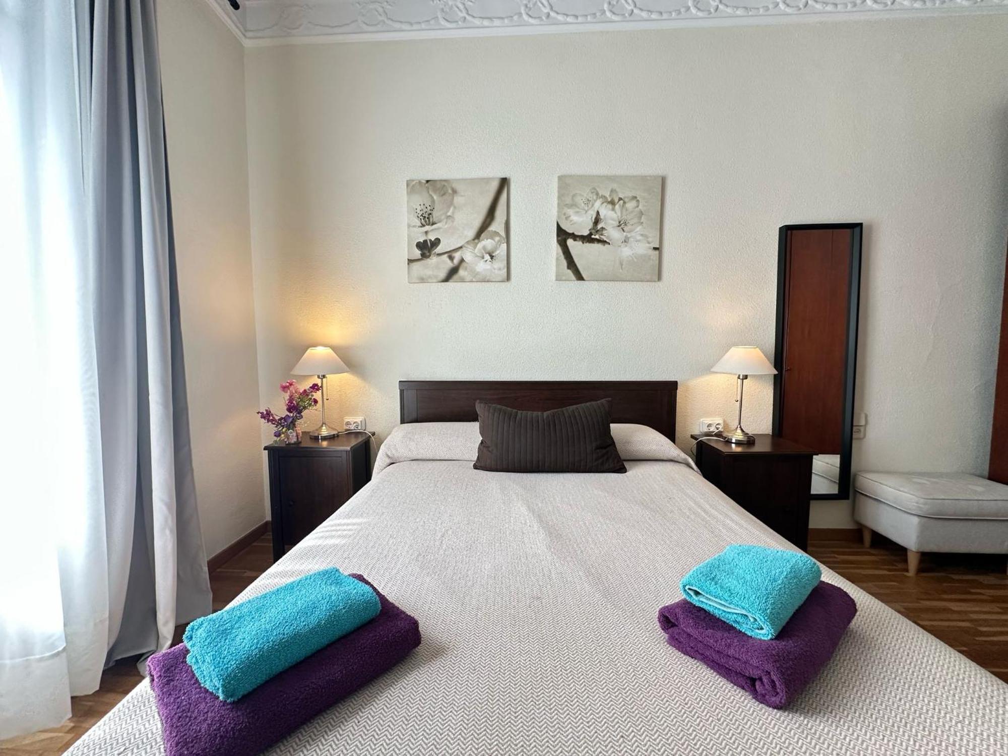 Rooms Aribau Barcelona Ngoại thất bức ảnh